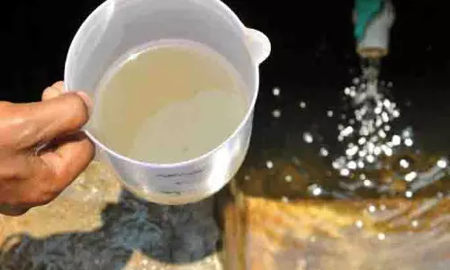 Nagpur: खराब पानी की सप्लाई से 4 लाख लोगों को खतरा Nagpur: खराब पानी की सप्लाई से 4 लाख लोगों को खतरा