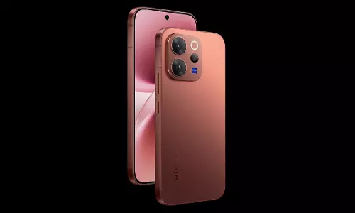 Vivo V70 5G सीरीज आज हो रही भारत में लॉन्च, ऐसे देखें लाइव इवेंट, जानें फीचर्स और कीमत Vivo V70 5G सीरीज आज हो रही भारत में लॉन्च, ऐसे देखें लाइव इवेंट, जानें फीचर्स और कीमत