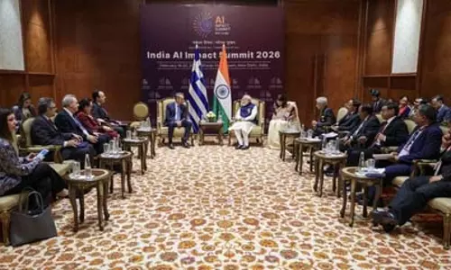 PM Modi मोदी की हेलेनिक गणराज्य के पीएम मित्सोटाकिस से मुलाकात PM Modi मोदी की हेलेनिक गणराज्य के पीएम मित्सोटाकिस से मुलाकात