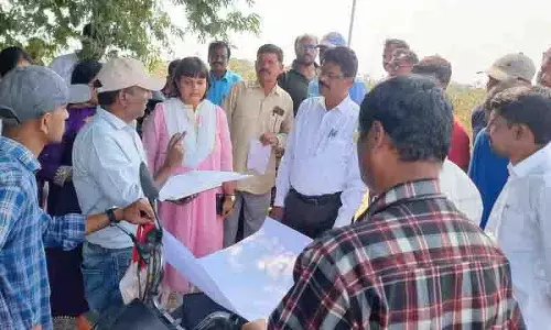 भूमि का पुनः सर्वेक्षण शीघ्र कराया जाए: Additional Collector चंद्रैया भूमि का पुनः सर्वेक्षण शीघ्र कराया जाए: Additional Collector चंद्रैया