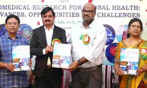Physiological प्रोसेस सेल सिग्नलिंग पाथवे से कंट्रोल होते हैं: प्रोफेसर श्रीनिवास मूर्ति Physiological प्रोसेस सेल सिग्नलिंग पाथवे से कंट्रोल होते हैं: प्रोफेसर श्रीनिवास मूर्ति