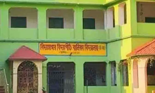 माँ का शव मुर्दाघर में, higher secondary की परीक्षा के दौरान बिलकिस रो पड़ी