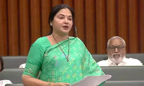 MLA वेमिरेड्डी प्रशांति रेड्डी ने साइबर क्राइम बढ़ते खतरे पर चिंता जताई MLA वेमिरेड्डी प्रशांति रेड्डी ने साइबर क्राइम बढ़ते खतरे पर चिंता जताई