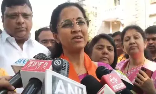 सुप्रिया सुले ने महाराष्ट्र के CM से रोहित पवार की सुरक्षा बढ़ाने का आग्रह किया सुप्रिया सुले ने महाराष्ट्र के CM से रोहित पवार की सुरक्षा बढ़ाने का आग्रह किया