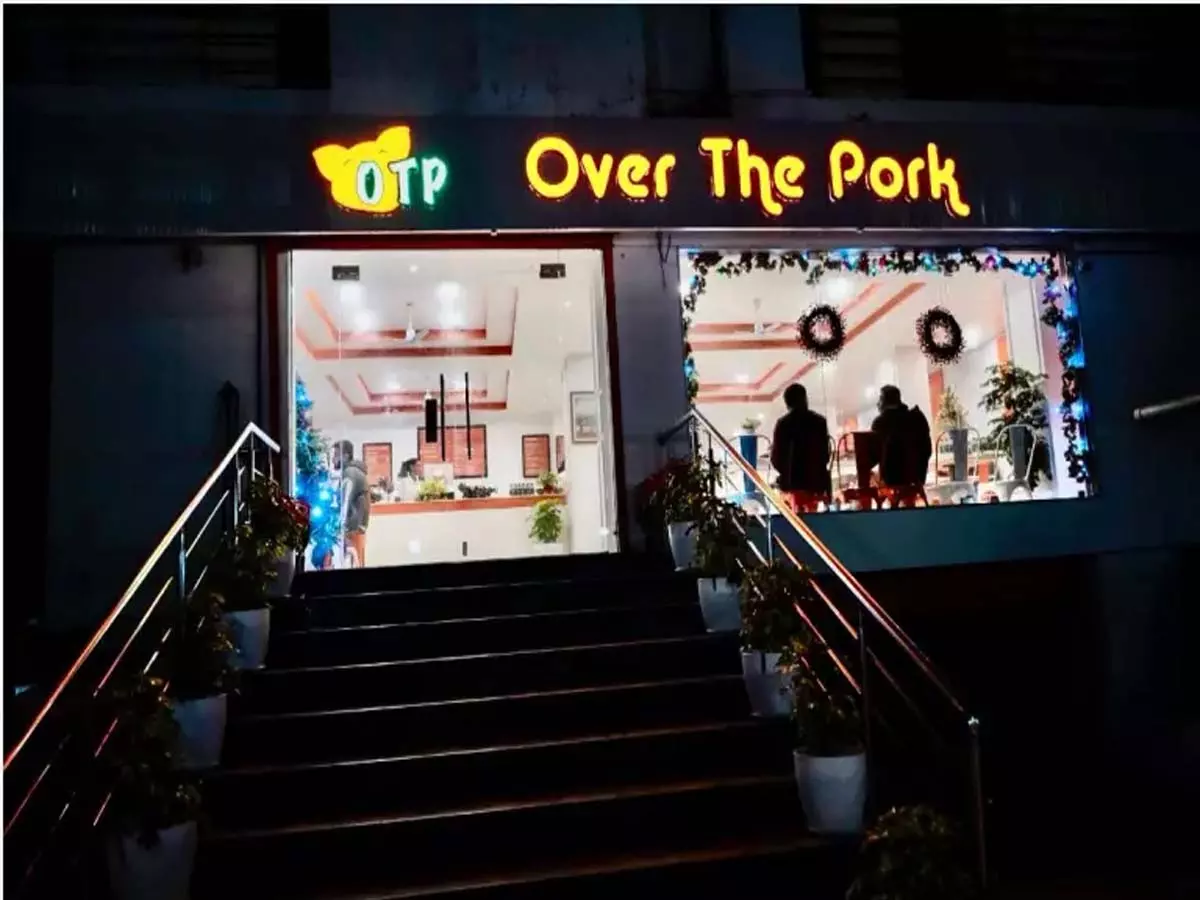 For Pork: कैरेन येप्थोमी ने गुवाहाटी में ओवर द पोर्क क्यों बनाया For Pork: कैरेन येप्थोमी ने गुवाहाटी में ओवर द पोर्क क्यों बनाया