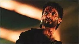 O Romeo BO Day 6: बुधवार को भी ओ रोमियो ने बॉक्स ऑफिस पर जमाई धाक O Romeo BO Day 6: बुधवार को भी ओ रोमियो ने बॉक्स ऑफिस पर जमाई धाक