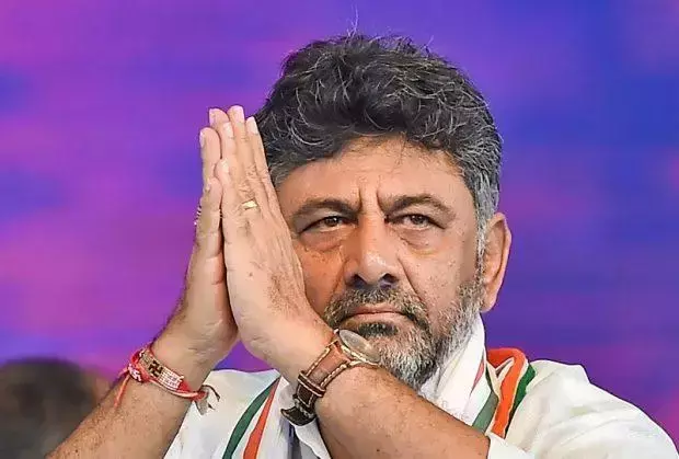 डिप्टी CM ने कचरा निपटान में बाधा डालने पर भाजपा नेताओं के खिलाफ एस्मा लगाने की धमकी दी डिप्टी CM ने कचरा निपटान में बाधा डालने पर भाजपा नेताओं के खिलाफ एस्मा लगाने की धमकी दी