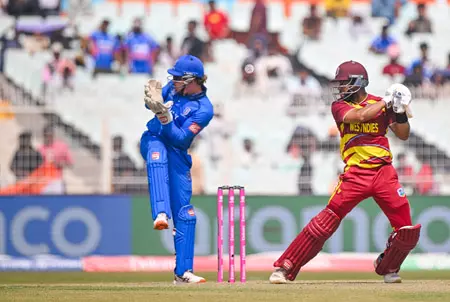 टी20 विश्व कप: शाई होप का अर्धशतक, वेस्टइंडीज ने इटली को दिया 166 रन का लक्ष्य टी20 विश्व कप: शाई होप का अर्धशतक, वेस्टइंडीज ने इटली को दिया 166 रन का लक्ष्य