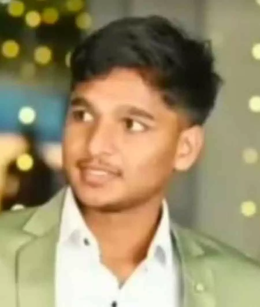 Mobile फोन की लत ने ली जान: माता-पिता की समझदारी भरी सलाह से लड़के ने गंवाई जान Mobile फोन की लत ने ली जान: माता-पिता की समझदारी भरी सलाह से लड़के ने गंवाई जान