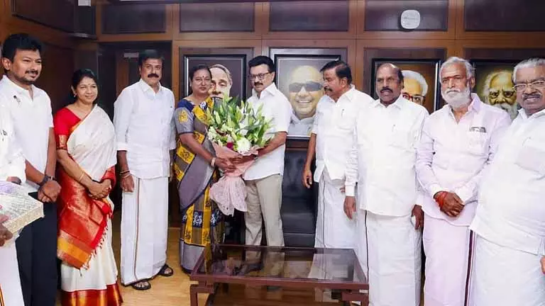 DMDK, DMK के नेतृत्व वाले फ्रंट में शामिल, AIADMK-BJP गठबंधन को झटका DMDK, DMK के नेतृत्व वाले फ्रंट में शामिल, AIADMK-BJP गठबंधन को झटका