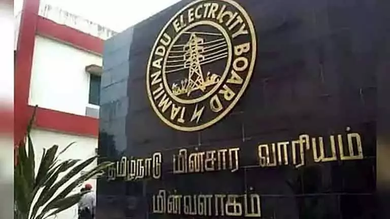 मद्रास HC के आदेश पर कार्रवाई, पुलिस ने टैंगेडको अधिकारी की लापता नाबालिग बेटी को 24 घंटे में बचाया मद्रास HC के आदेश पर कार्रवाई, पुलिस ने टैंगेडको अधिकारी की लापता नाबालिग बेटी को 24 घंटे में बचाया