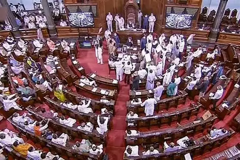 राज्यसभा चुनाव, DMK को 4 और AIADMK को 2 सीटें मिलने की उम्मीद राज्यसभा चुनाव, DMK को 4 और AIADMK को 2 सीटें मिलने की उम्मीद
