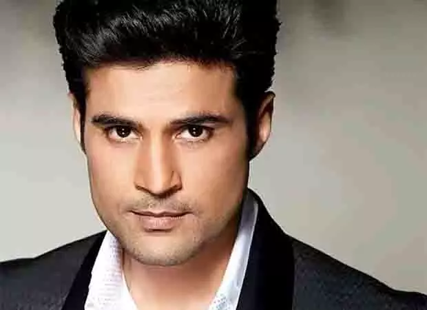 Rajeev Khandelwal संजय लीला भंसाली के साथ चेनाब गांधी पर बात कर रहे Rajeev Khandelwal संजय लीला भंसाली के साथ चेनाब गांधी पर बात कर रहे