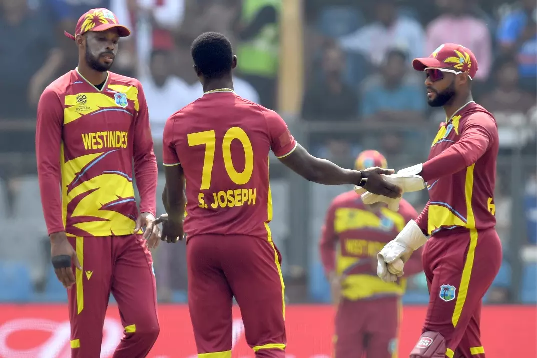 T20 WC: इटली पर 42 रन से जीत के बाद वेस्टइंडीज सुपर 8 में बिना हारे पहुंचा T20 WC: इटली पर 42 रन से जीत के बाद वेस्टइंडीज सुपर 8 में बिना हारे पहुंचा
