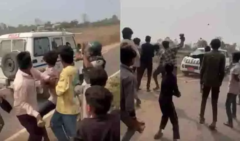 Dhar, मध्य प्रदेश में खदान सर्वे के दौरान ग्रामीणों ने अधिकारियों पर पत्थर फेंके Dhar, मध्य प्रदेश में खदान सर्वे के दौरान ग्रामीणों ने अधिकारियों पर पत्थर फेंके