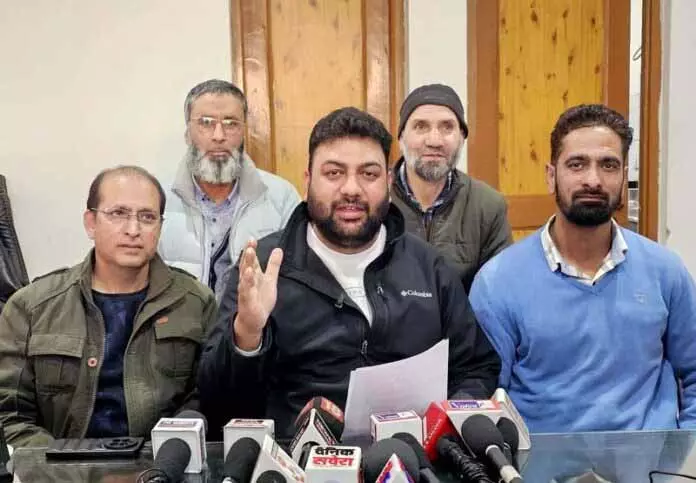 EJAC ने CM पर निशाना साधा, कहा लड़ाई अधिकारों के लिए है EJAC ने CM पर निशाना साधा, कहा लड़ाई अधिकारों के लिए है