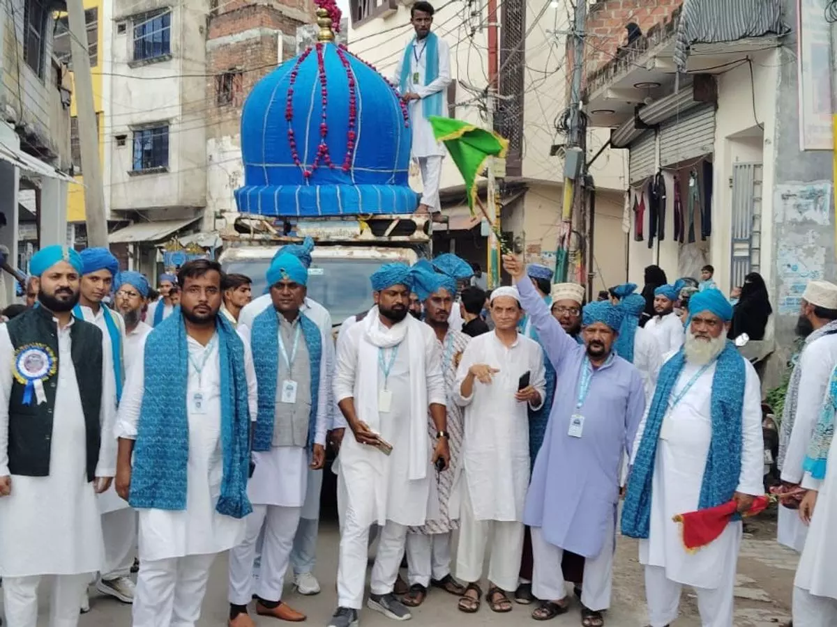 Bareilly: भीड़ नियंत्रण के लिए पालिका ने लिया कदम Bareilly: भीड़ नियंत्रण के लिए पालिका ने लिया कदम