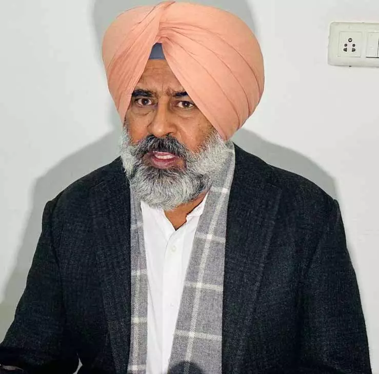 चंडीगढ़ पुलिस ने पंजाब के MLA परगट सिंह और 14 अन्य कांग्रेस नेताओं के खिलाफ FIR रद्द करने की कोशिश की चंडीगढ़ पुलिस ने पंजाब के MLA परगट सिंह और 14 अन्य कांग्रेस नेताओं के खिलाफ FIR रद्द करने की कोशिश की