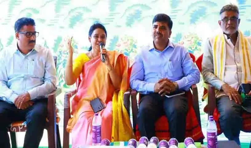 यास्मीन बाशा ने कहा कि बागवानी विभाग FPO के ज़रिए शकरकंद किसानों की मदद करेगा यास्मीन बाशा ने कहा कि बागवानी विभाग FPO के ज़रिए शकरकंद किसानों की मदद करेगा