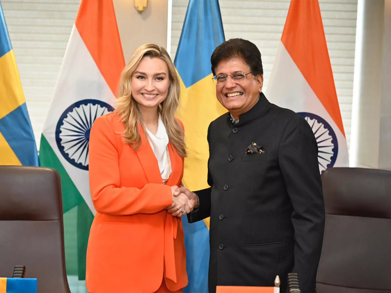 Piyush Goyal ने स्वीडन के उप प्रधानमंत्री से मुलाकात की, भारत को वैश्विक निवेश के लिए प्रस्तुत किया Piyush Goyal ने स्वीडन के उप प्रधानमंत्री से मुलाकात की, भारत को वैश्विक निवेश के लिए प्रस्तुत किया