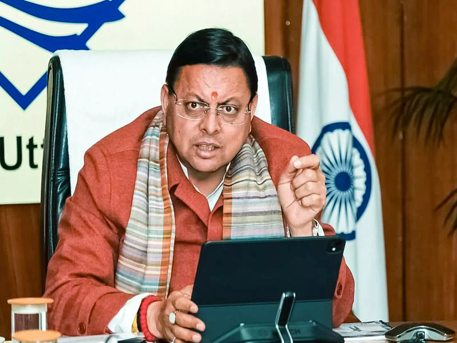 CM ने दून हेलीड्रोम में एटीसी टावर के लिए 5.39 करोड़ रुपये की मंजूरी दी CM ने दून हेलीड्रोम में एटीसी टावर के लिए 5.39 करोड़ रुपये की मंजूरी दी