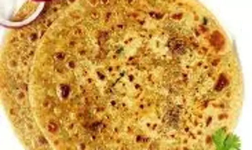 Liquid Dough Gobhi Paratha : नाश्ते के लिए इस तरह बनाएं परफेक्ट गोभी पराठा Liquid Dough Gobhi Paratha : नाश्ते के लिए इस तरह बनाएं परफेक्ट गोभी पराठा