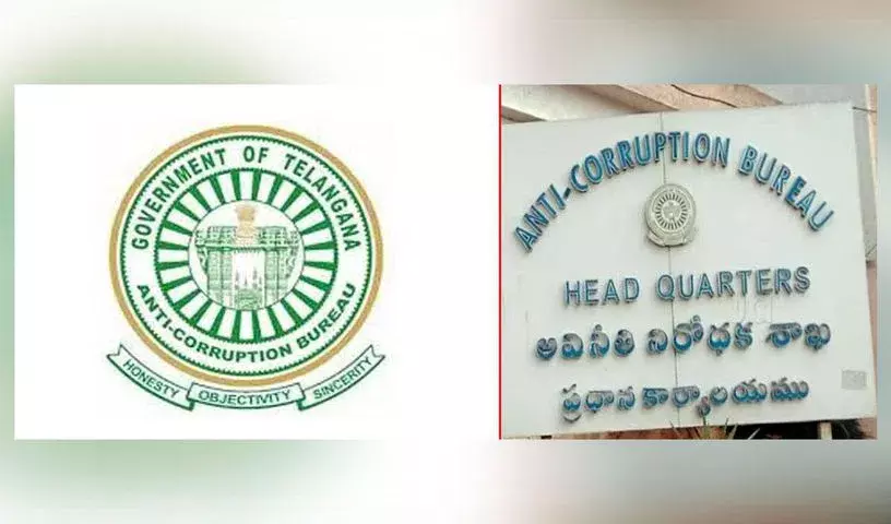 Hyderabad: डुंडीगल म्युनिसिपल ऑफिस में सरप्राइज चेकिंग के दौरान ACB को गड़बड़ियां मिलीं Hyderabad: डुंडीगल म्युनिसिपल ऑफिस में सरप्राइज चेकिंग के दौरान ACB को गड़बड़ियां मिलीं