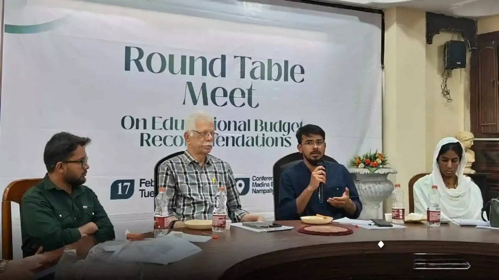 Hyderabad: SIO तेलंगाना ने शिक्षा बजट पर राउंड टेबल मीटिंग की Hyderabad: SIO तेलंगाना ने शिक्षा बजट पर राउंड टेबल मीटिंग की