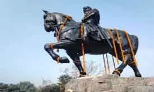 Delhi नगर निगम ने शिवाजी की जयंती पर उन्हें श्रद्धांजलि दी Delhi नगर निगम ने शिवाजी की जयंती पर उन्हें श्रद्धांजलि दी