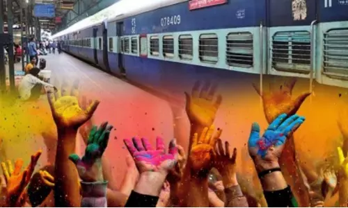New Delhi: रेलवे की होली स्पेशल ट्रेनें तैयार, सीट बुकिंग शुरू New Delhi: रेलवे की होली स्पेशल ट्रेनें तैयार, सीट बुकिंग शुरू