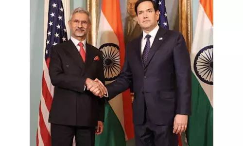 भारत आज AI और सप्लाई चेन सिक्योरिटी में US की अगुवाई वाली कोशिश में शामिल होगा- Pax Silica भारत आज AI और सप्लाई चेन सिक्योरिटी में US की अगुवाई वाली कोशिश में शामिल होगा- Pax Silica