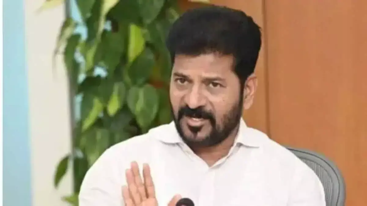 Hyderabad: HC ने रेवंत रेड्डी को 2023 से दो मामलों में कोर्ट में पेशी से छूट दी