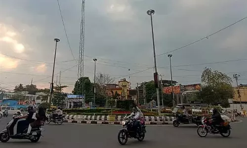 MP : शहर में बारिश, तापमान में भारी गिरावट, विदिशा, रीवा और 6 अन्य के लिए येलो अलर्ट