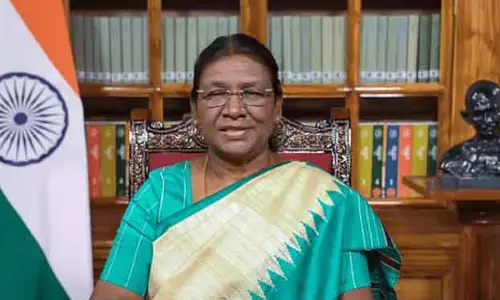 President Murmu ने अरुणाचलम और मिजोरम को उनके राज्य दिवस पर शुभकामनाएं दी President Murmu ने अरुणाचलम और मिजोरम को उनके राज्य दिवस पर शुभकामनाएं दी