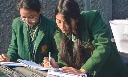 CBSE बोर्ड: सांइस की मुख्य परीक्षाएं शुरू, आज फिजिक्स का इम्तिहान