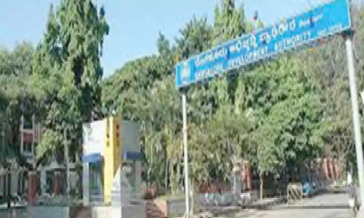 BDA ने 52 एकड़ कमर्शियल ज़मीन की नीलामी से 2,097 करोड़ रुपये जुटाए BDA ने 52 एकड़ कमर्शियल ज़मीन की नीलामी से 2,097 करोड़ रुपये जुटाए