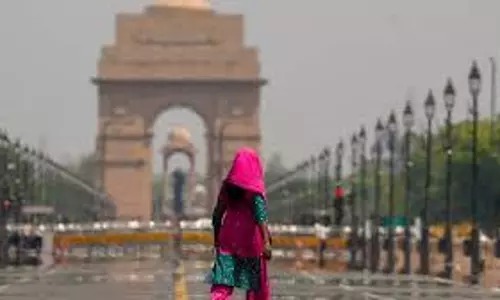 New Delhi: दिल्लीवासियों को हल्की गर्मी का अहसास