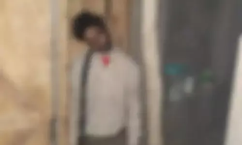 पहले पति और फिर पत्नी ने फांसी लगाकर की आत्महत्या, 5 महीने पहले की थी लव मैरिज पहले पति और फिर पत्नी ने फांसी लगाकर की आत्महत्या, 5 महीने पहले की थी लव मैरिज