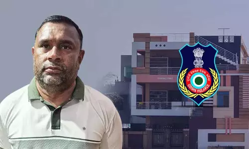 डीए मामले में विजिलेंस ने Bhawanipatna फॉरेस्टर की संपत्तियों पर छापेमारी की डीए मामले में विजिलेंस ने Bhawanipatna फॉरेस्टर की संपत्तियों पर छापेमारी की