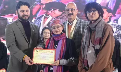 Mandi के 500 साल पूरे होने पर कलाकारों ने सार्वजनिक दीवारों को बदला Mandi के 500 साल पूरे होने पर कलाकारों ने सार्वजनिक दीवारों को बदला