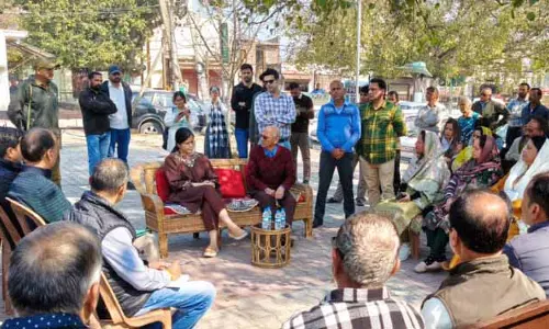 DC Samba ने केहली मंडी में जनसंपर्क कार्यक्रम आयोजित किया