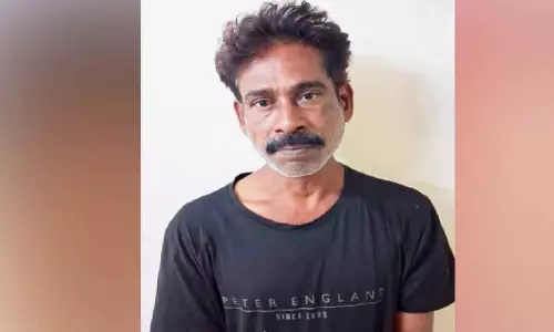 Kerala : नाई की दुकान पर हमला, संदिग्ध गिरफ्तार Kerala : नाई की दुकान पर हमला, संदिग्ध गिरफ्तार