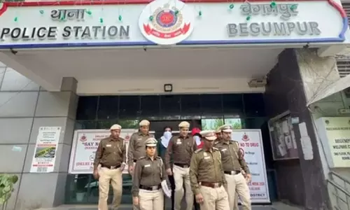 सीने में चाकू के घाव...72 घंटे के अंदर पुलिस ने हत्याकांड का खुलासा किया, दो आरोपी गिरफ्तार सीने में चाकू के घाव...72 घंटे के अंदर पुलिस ने हत्याकांड का खुलासा किया, दो आरोपी गिरफ्तार