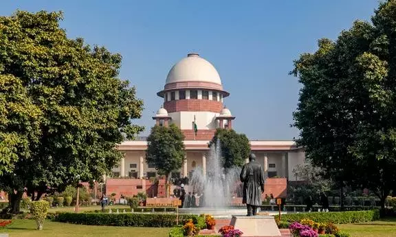 सुप्रीम कोर्ट ने police-पावर नेक्सस की आलोचना की सुप्रीम कोर्ट ने police-पावर नेक्सस की आलोचना की