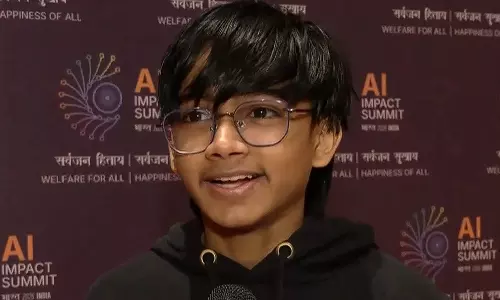 16 वर्षीय राउल जॉन अजू ने AI कॉन्फ्रेंस में भारत को दी सलाह 16 वर्षीय राउल जॉन अजू ने AI कॉन्फ्रेंस में भारत को दी सलाह