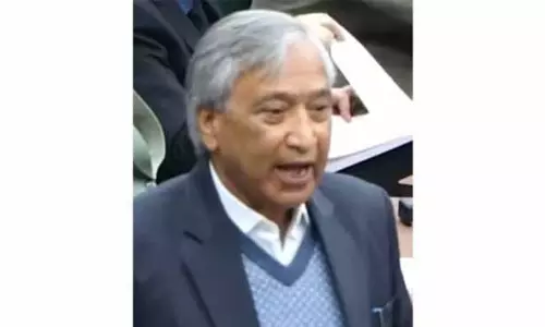 Tarigami, पर्रा ने अनजान अखबारों को ज़्यादा से ज़्यादा विज्ञापन देने पर चिंता जताई Tarigami, पर्रा ने अनजान अखबारों को ज़्यादा से ज़्यादा विज्ञापन देने पर चिंता जताई