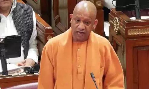 योगी आदित्यनाथ ने इंडिया AI इम्पैक्ट समिट में शर्टलेस प्रोटेस्ट को लेकर कांग्रेस की आलोचना की