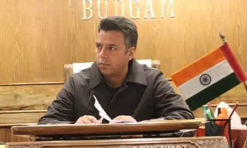 DC Budgam ने होकरसर वेटलैंड के सीमांकन की प्रगति की समीक्षा की