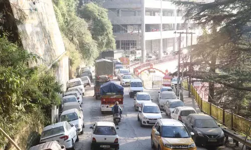 1 अप्रैल से Himachal में एंट्री के लिए 170 रुपये देने होंगे 1 अप्रैल से Himachal में एंट्री के लिए 170 रुपये देने होंगे