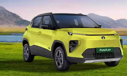 Tata Punch EV फेसलिफ्ट लॉन्च: प्राइस रेंज, स्पेक्स और डिटेल्स Tata Punch EV फेसलिफ्ट लॉन्च: प्राइस रेंज, स्पेक्स और डिटेल्स